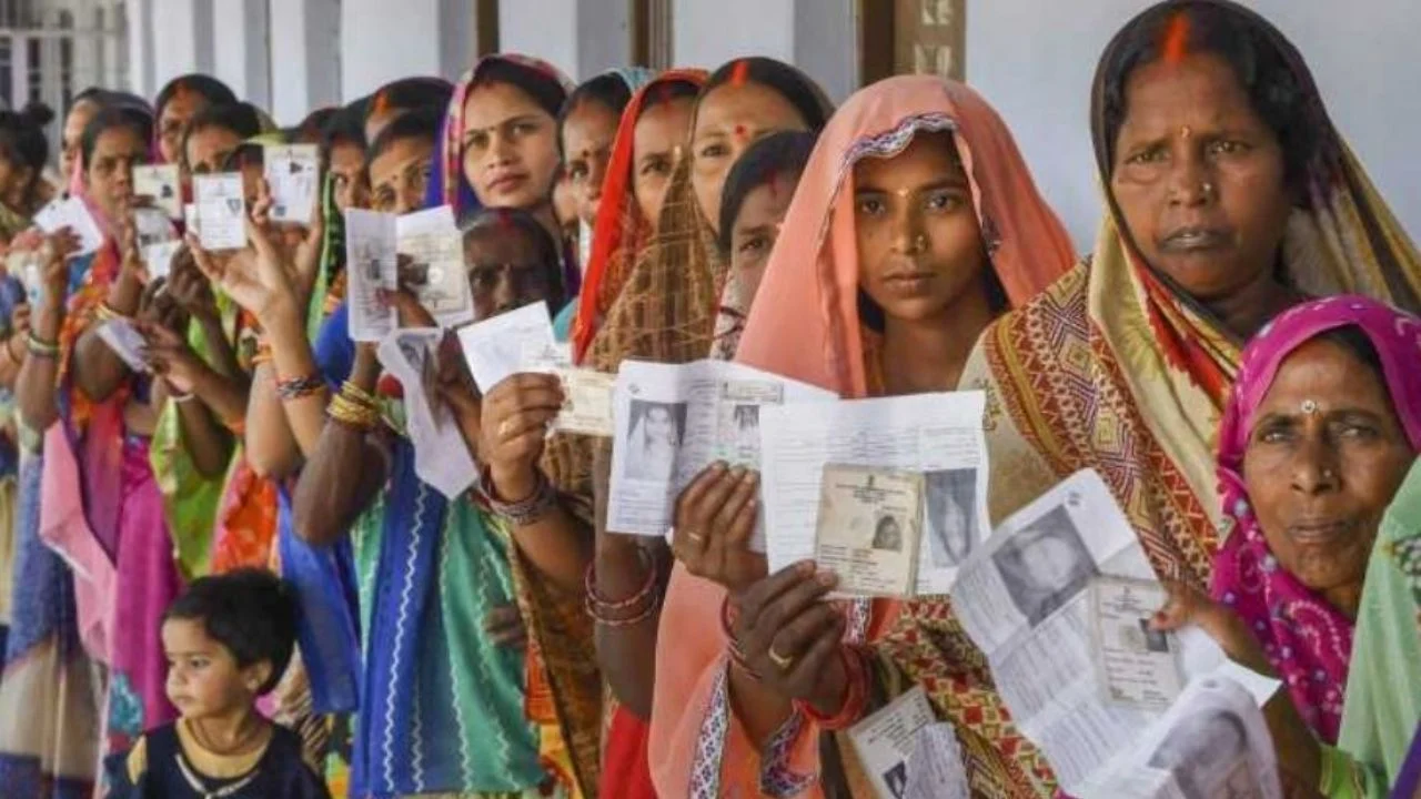 Participation of women voters is increasing in voting, Election Commission said