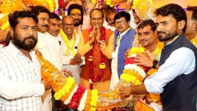 विश्वकर्मा समाज ने ठोकी ताल, टिकट चाहिए हर हाल |