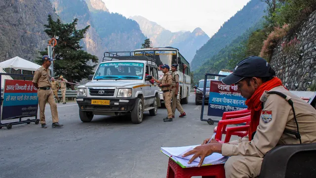 Dustbins, Garbage Packets Made Mandatory In Vehicles Entering Uttarakhand