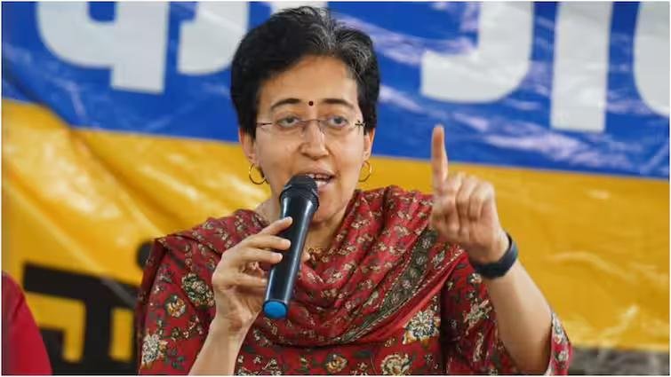 How is Atishi in her in-laws' house Her mother-in-law told in Mirzapur