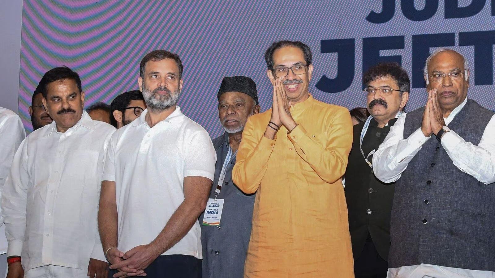 महाराष्ट्र चुनाव : 2024 के चुनाव में NDA या INDIA, क्या कहते हैं आंकड़े